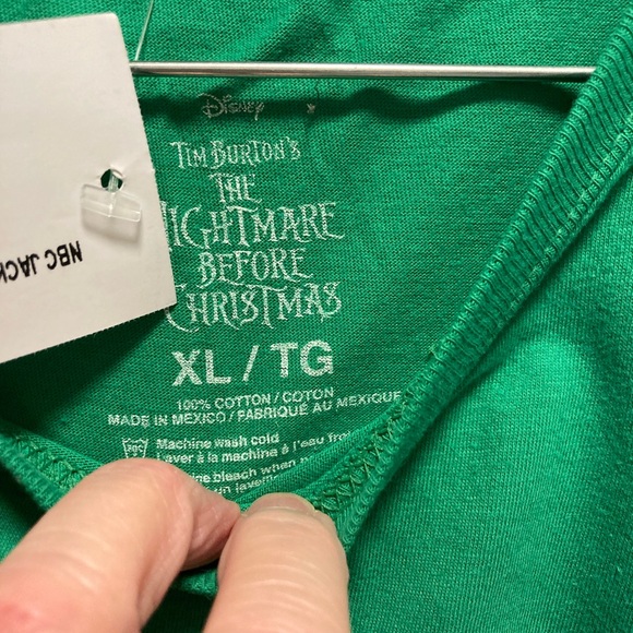 NWT Jack Skellington t shirt - Picture 2 of 3